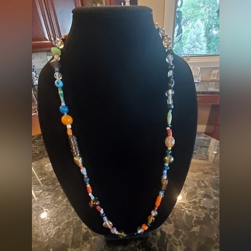Multicolored Beaded Necklace.🌴